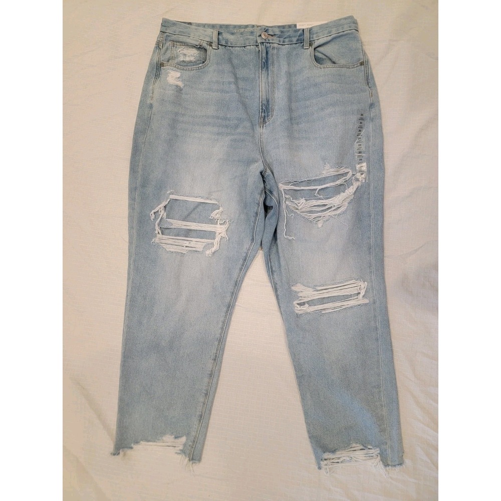 American Eagle Women's 20 Reg jeans: Curvy Mom Jean fit, Distressed, NWT‎